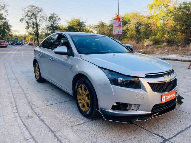 https://images10.gaadi.com/usedcar_image/3367820/original/used_car_2699988_1676900733_d07c8ed4-155b-4355-b0ab-e7075b4527ad.jpg?imwidth=6400