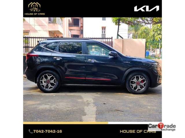https://images10.gaadi.com/usedcar_image/3369546/original/usedcar_7b92a6ac_c122_40ab_a8c8_1a0d99f611b3_2701683_1676979621_cd4b7182-4820-4c39-afe9-51027607a864.jpeg?imwidth=6401