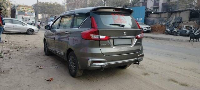 https://images10.gaadi.com/usedcar_image/3372036/original/VCC_1695879_327_1676525307_0e5ecddf-6224-4241-b781-9cf4f463a641.jpg?imwidth=6402