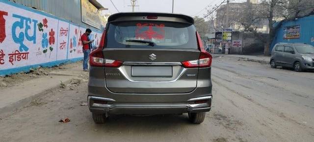 https://images10.gaadi.com/usedcar_image/3372036/original/VCC_1695879_96_1676525260_0e5ecddf-6224-4241-b781-9cf4f463a641.jpg?imwidth=6401