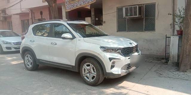 https://images10.gaadi.com/usedcar_image/3372191/original/VCC_1696008_334_1676537551_d67bf73f-7863-461c-9efb-b3efaa106976.jpg?imwidth=6401