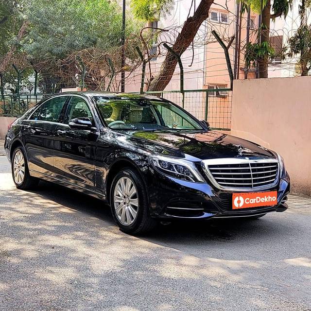 https://images10.gaadi.com/usedcar_image/3373828/original/usedcar_2acd1b63_2893_4113_bb5a_b53a191e82ba_734551677156541_1677156574_fcb56d14-c23b-41e0-9c2c-f7344713b7e8_b958618a-3e95-47d5-a4ca-b3ff92d87cab.jpeg?imwidth=6400