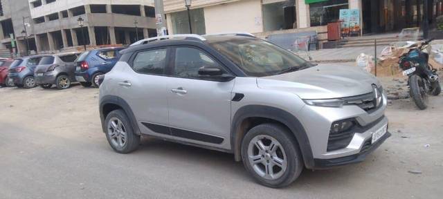 https://images10.gaadi.com/usedcar_image/3377646/original/VCC_IMG_1677313692399_1701637_333_1677314253_990f2292-1783-48f4-b0eb-33a0e3b1b173.jpg?imwidth=6401