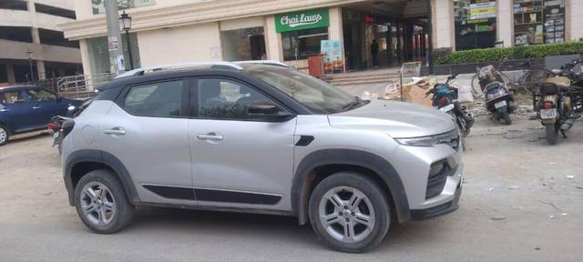 https://images10.gaadi.com/usedcar_image/3377646/original/VCC_IMG_1677313705294_1701637_333_1677314211_990f2292-1783-48f4-b0eb-33a0e3b1b173.jpg?imwidth=6402