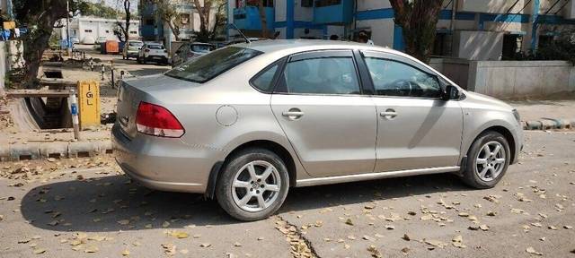 https://images10.gaadi.com/usedcar_image/3378528/original/VCC_1702199_331_1677402260_b8d73fec-2d61-4755-8a04-ddfb45b1cc64.jpg?imwidth=6402
