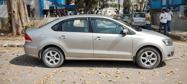 https://images10.gaadi.com/usedcar_image/3378528/original/VCC_IMG_1677398497158_1702199_97_1677398642_b8d73fec-2d61-4755-8a04-ddfb45b1cc64.jpg?imwidth=6401