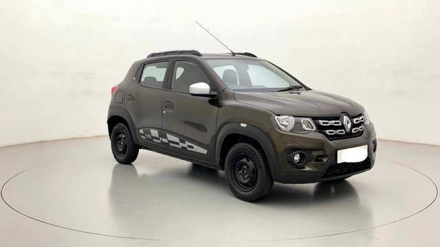 https://images10.gaadi.com/usedcar_image/3379074/original/usedcar_43_727151677567181_1677567193_4c1d11bb-dc3c-408c-a0d5-2cc3c9df7155.jpg?imwidth=6400