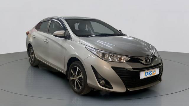 https://images10.gaadi.com/usedcar_image/3379509/original/slot__14822870749-292f6694379345519117fd739795c8b9-Exterior-8.jpg?imwidth=6400