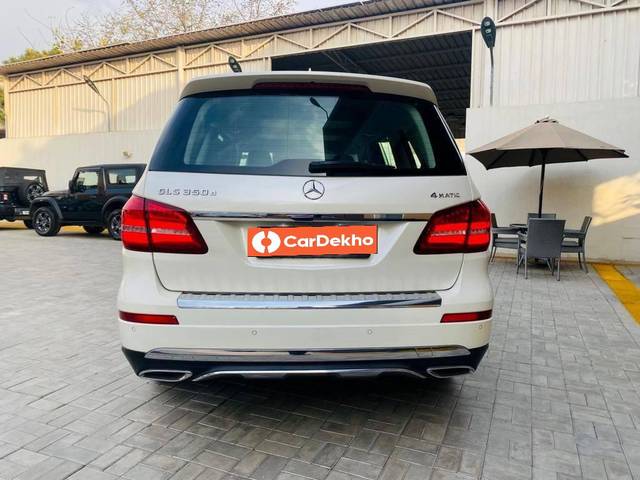 https://images10.gaadi.com/usedcar_image/3380808/original/usedcar_1_26__10151677648429_1677653432_4cd35422-5fa0-4c85-878e-d604078e612f_2378b889-c6cd-4a27-92dd-a16485fc28db.jpeg?imwidth=6402