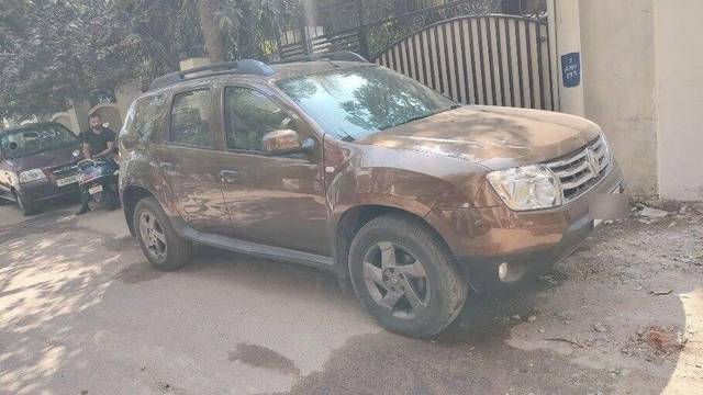 https://images10.gaadi.com/usedcar_image/3381074/original/VCC_1703124_333_1677570327_75cf1ebf-acd2-4cff-bbf2-19d72a8e2d86_a6141ba3-42ee-4522-ab3c-ca1c071c2c4e.jpg?imwidth=6401