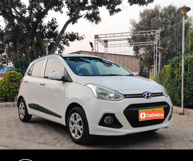 https://images10.gaadi.com/usedcar_image/3383871/original/used_car_2714973_1679053290_019bed7c-8126-4531-b254-34f2ed9bbf4c.jpg?imwidth=6400