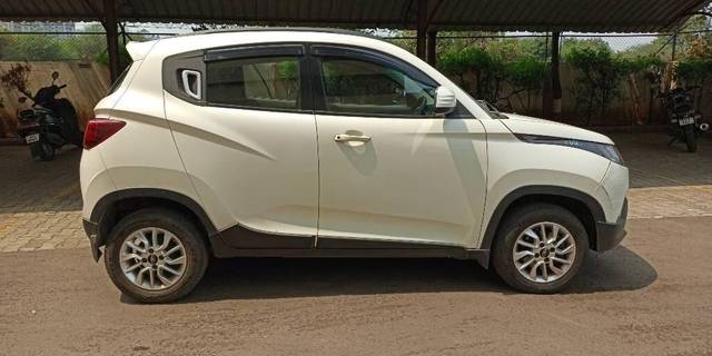 https://images10.gaadi.com/usedcar_image/3391221/original/VCC_IMG_1678346255283_1709021_97_1678346276_9644ea94-2b82-4c1d-8dcf-f79345cdb6ad.jpg?imwidth=6402
