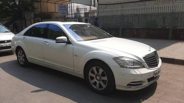 https://images10.gaadi.com/usedcar_image/3391288/original/VCC_IMG_1678351767758_1709109_334_1678352734_ba7b7e3d-9584-4b7b-9a7d-fdd02673d6c1_0697342a-4d2c-4196-9421-dda575a9d40a.jpg?imwidth=6401