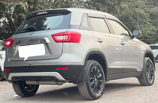 https://images10.gaadi.com/usedcar_image/3391748/original/zz1_crop_img_64e881cfb9b52_1692959183.jpg?imwidth=6402
