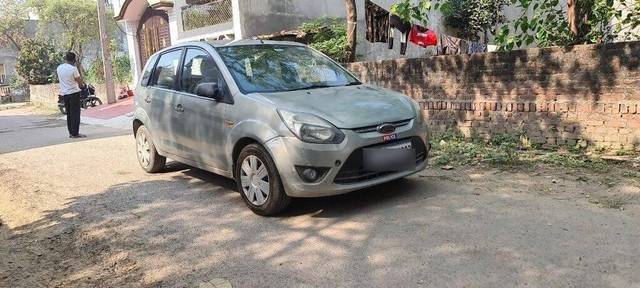 https://images10.gaadi.com/usedcar_image/3392609/original/VCC_1710053_116_1678517462_5a40c467-3661-4ad6-9400-542f6cc5b3fc.jpg?imwidth=6400
