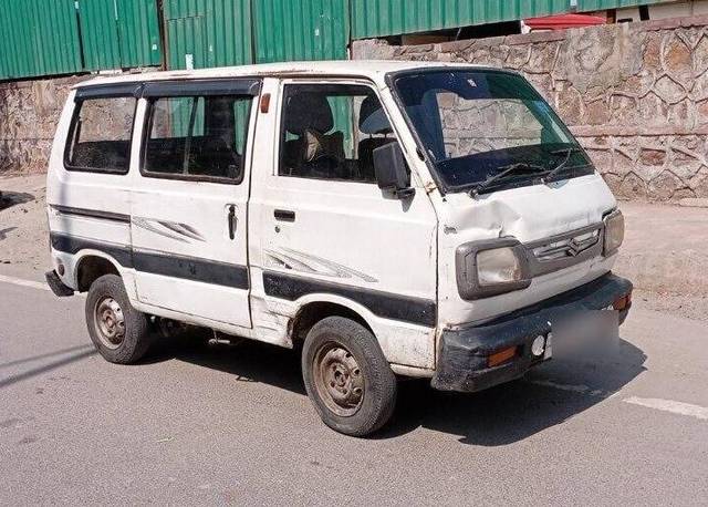 https://images10.gaadi.com/usedcar_image/3392888/original/VCC_1710280_334_1678537474_d953c372-a692-41ec-b7af-e6af30f728c5.jpg?imwidth=6401
