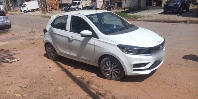 https://images10.gaadi.com/usedcar_image/3392897/original/VCC_1710217_116_1678530376_607451cc-39f2-4e1c-942a-c4d103336e00.jpg?imwidth=6400