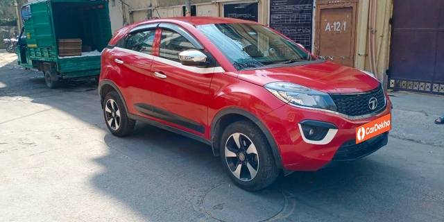 https://images10.gaadi.com/usedcar_image/3393722/original/VCC_IMG_1678598317753_1710734_333_1678598694_0aef409c-ace6-4083-85c1-131ad03b1ccf.jpg?imwidth=6401