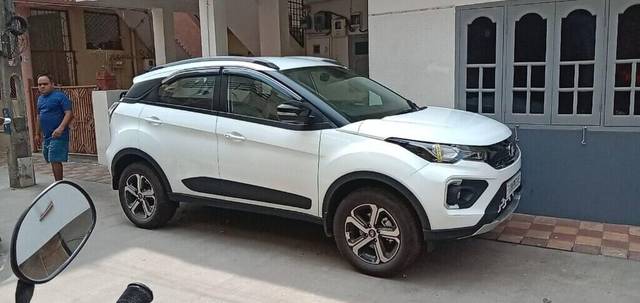 https://images10.gaadi.com/usedcar_image/3394241/original/VCC_IMG_1678609338507_1710925_333_1678609779_6c598c6e-afbc-4135-bfb4-138c135dd855.jpg?imwidth=6402