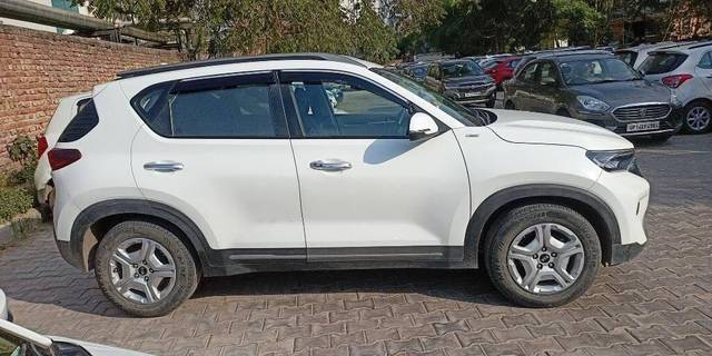 https://images10.gaadi.com/usedcar_image/3395134/original/VCC_IMG_1678704172809_1711438_97_1678704343_05aa8743-728e-4f3c-be62-e5b5c850d6e7_3e2e253e-0594-4d44-862f-c895eaef84c3.jpg?imwidth=6402