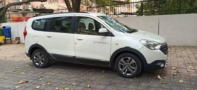 https://images10.gaadi.com/usedcar_image/3395147/original/VCC_IMG_1678697705537_1711378_333_1678697976_9695b488-9af1-435f-8746-e4723743602e_07f53edb-ea38-4f76-be69-e77a08e0484f.jpg?imwidth=6401