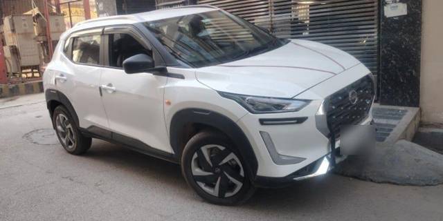 https://images10.gaadi.com/usedcar_image/3396726/original/VCC_1712021_116_1678872577_446546ac-e1f7-4c64-8efc-134873840d21.jpg?imwidth=6400