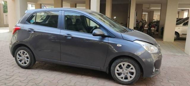 https://images10.gaadi.com/usedcar_image/3396779/original/VCC_IMG_1678790781236_1712000_333_1678791244_d0cf2622-7419-45b1-ac4a-7b8709fc01c2_5d2c24d2-c330-4e8c-afca-8c33459a55f8.jpg?imwidth=6401