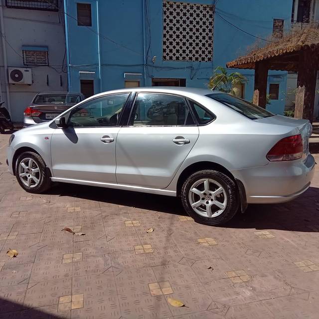 https://images10.gaadi.com/usedcar_image/3396797/original/usedcar_4_2726655_1685965743_053b9fbb-8098-40d8-95cd-ed9c30ef2ccd.jpeg?imwidth=6402
