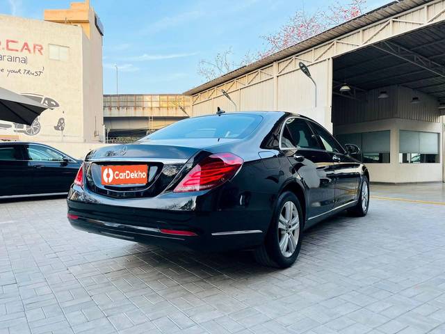 https://images10.gaadi.com/usedcar_image/3397551/original/usedcar_1_1__10151679040543_1679040597_bd83cb92-bb4a-4e76-a0e6-b00454afa6ac.jpeg?imwidth=6401