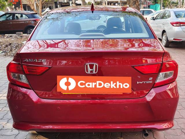 https://images10.gaadi.com/usedcar_image/3398373/original/zz1_crop_img_643ccd770574b_1681706359_bec02a7e-caf5-4178-820e-34c53136225a_eb7fb16f-0b26-4e9f-851c-e0025278adb4.jpg?imwidth=6402