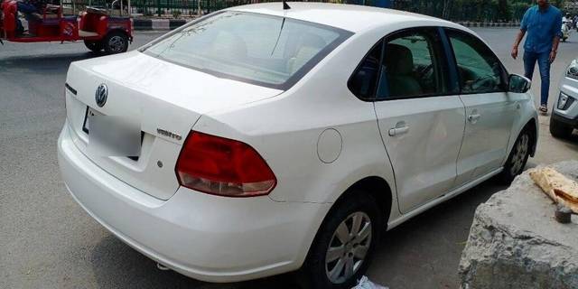 https://images10.gaadi.com/usedcar_image/3399003/original/VCC_1713027_331_1679040778_73dca54f-0029-4a01-8306-672082e718fc.jpg?imwidth=6402