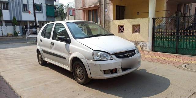 https://images10.gaadi.com/usedcar_image/3399023/original/VCC_1713149_116_1679044032_055707e2-5624-480b-99a8-998b078c2b70.jpg?imwidth=6400