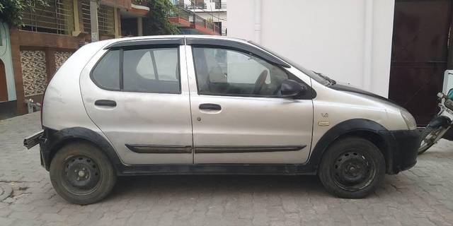https://images10.gaadi.com/usedcar_image/3399154/original/VCC_IMG_1678960084236_1713132_97_1678960489_75a8d485-3522-4584-8d56-6d8f14d585e2.jpg?imwidth=6402