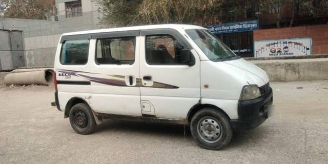 https://images10.gaadi.com/usedcar_image/3399483/original/VCC_1713825_333_1679120088_1854eeed-52e6-44b4-80ec-597ded3636fa.jpg?imwidth=6401