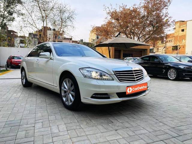 https://images10.gaadi.com/usedcar_image/3399515/original/usedcar_1_1__10151679209667_1679209743_ab52fb96-1347-4dc9-9422-b02257e9ce2a_02ac55db-77fb-4bda-a665-f0339ef52a65.jpeg?imwidth=6400