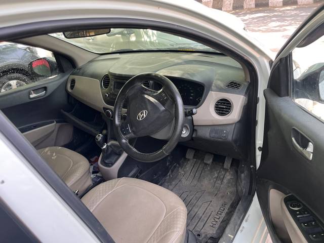 https://images10.gaadi.com/usedcar_image/33FCAFA8-9B37-422B-8B4C-4D8A5153EF3C/original/5e7379b2-96d7-4ee1-a2b8-d5750abcd12f.jpg?imwidth=6402