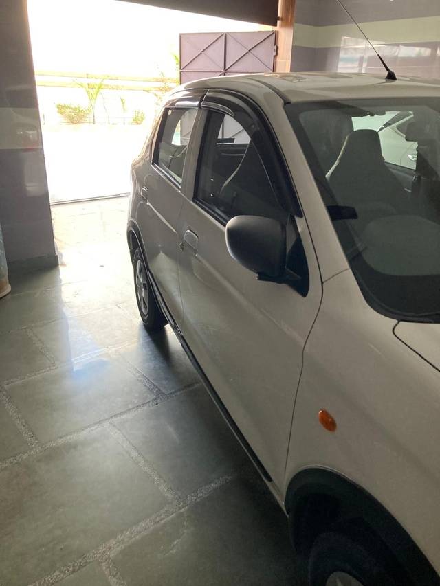 https://images10.gaadi.com/usedcar_image/33FCAFA8-9B37-422B-8B4C-4D8A5153EF3C/original/63c043d1-899a-4fdc-ad94-b489a67a453c.jpg?imwidth=6400