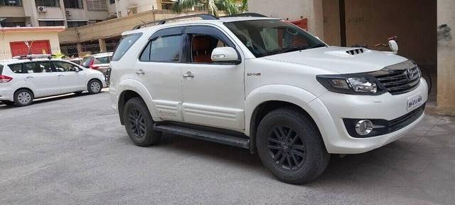 https://images10.gaadi.com/usedcar_image/3400678/original/VCC_IMG_1679126179075_1714772_333_1679126647_5a7e771f-ccb7-4702-810e-568cb6fac6e6_92334026-360c-4ef5-bfec-244e355aa1ed.jpg?imwidth=6402