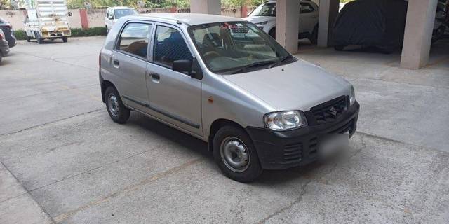 https://images10.gaadi.com/usedcar_image/3400806/original/VCC_1714911_116_1679213096_c4a9b47f-1c28-4d43-a5e7-4c6cbadad310_dd41a50d-6e56-4bb7-b8a8-95f7102222d4.jpg?imwidth=6400