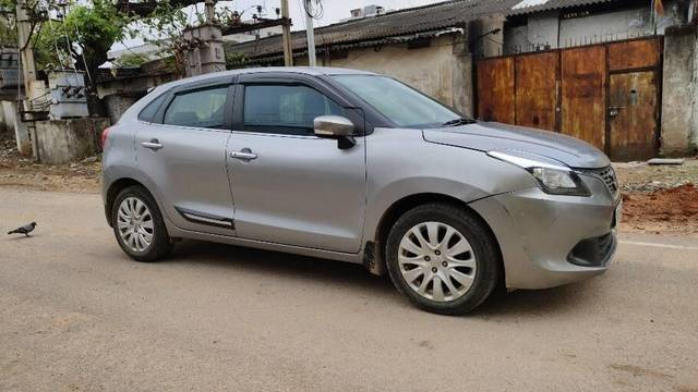 https://images10.gaadi.com/usedcar_image/3400833/original/VCC_IMG_1679133436483_1714935_333_1679133806_647abbd8-1824-48fc-b4e5-dd8ffd162937.jpg?imwidth=6402
