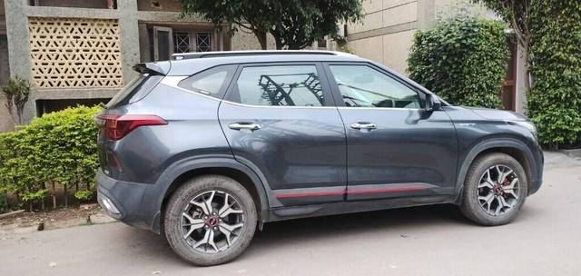 https://images10.gaadi.com/usedcar_image/3400882/original/8c806e2e-67ad-4621-9ff1-618deba00b2d-VCC_IMG_1679123644073_1714709_331_1679124213_4543df4f-b165-4c1d-875d-d37280b36835_f9475e20-aa3e-4e56-9653-c87a65308a90.jpg?imwidth=6402