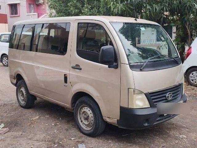https://images10.gaadi.com/usedcar_image/3401115/original/zz1_crop_img_6486fc1e91502_1686567966.jpg?imwidth=6401
