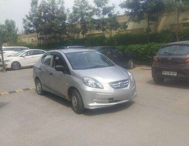 https://images10.gaadi.com/usedcar_image/3401263/original/VCC_1715465_116_1679227869_1fd806d1-c833-41a3-8595-f211c313a1ff.jpg?imwidth=6400
