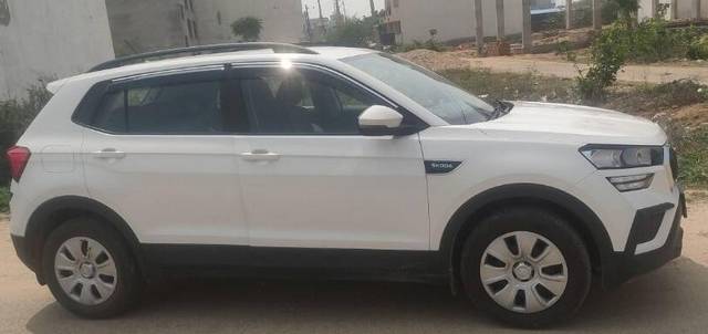 https://images10.gaadi.com/usedcar_image/3401267/original/zz1_crop_img_64841c4664684_1686379590.jpg?imwidth=6401