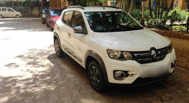 https://images10.gaadi.com/usedcar_image/3401277/original/VCC_1715529_116_1679238911_3e611931-df05-4382-b73d-45d96446b363.jpg?imwidth=6400
