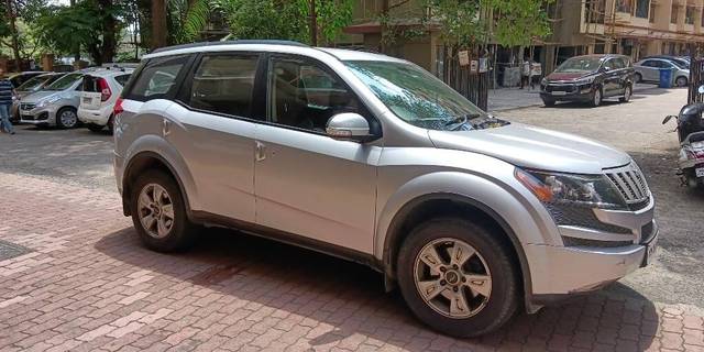 https://images10.gaadi.com/usedcar_image/3401292/original/VCC_IMG_1679209118780_1715533_333_1679209567_7b58dd14-7dd5-4e1d-a75b-df6a46dab741.jpg?imwidth=6402
