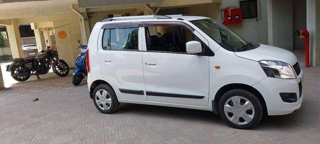 https://images10.gaadi.com/usedcar_image/3401566/original/VCC_IMG_1679211111364_1715570_97_1679211403_c7db81c9-c36c-488d-932f-0a5079c79db8_a34b65d8-8199-42e2-bcb4-bd743663f5bc.jpg?imwidth=6401