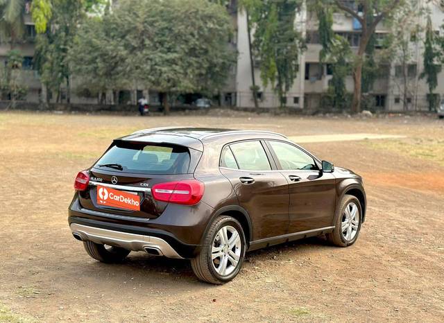 https://images10.gaadi.com/usedcar_image/3401634/original/used_car_2731040_1680160269_786a856a-7149-42f5-9274-95f8fab9986d_adb0058f-4f1a-4fef-8ecf-ff225bfecdbb.jpg?imwidth=6402