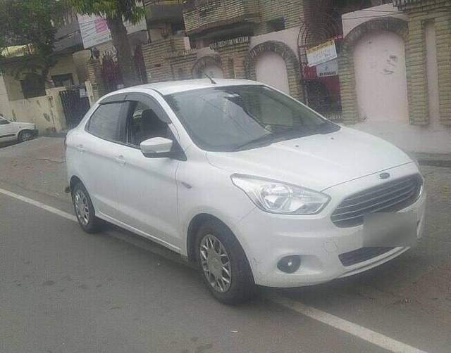 https://images10.gaadi.com/usedcar_image/3401937/original/VCC_1715697_334_1679295122_9ed59a3d-bdf1-410c-8be4-2ffe12cbfa58.jpg?imwidth=6401