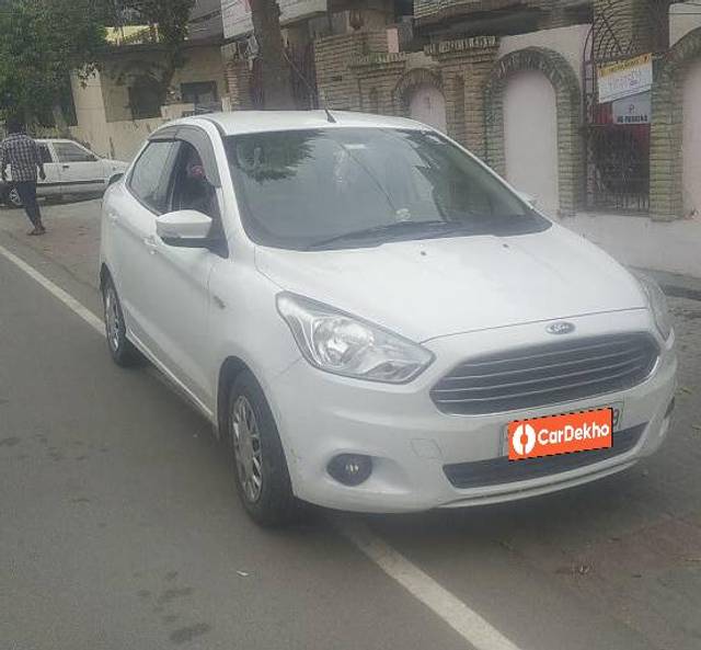 https://images10.gaadi.com/usedcar_image/3401937/original/VCC_IMG_1679220888998_1715697_116_1679221147_9ed59a3d-bdf1-410c-8be4-2ffe12cbfa58.jpg?imwidth=6400